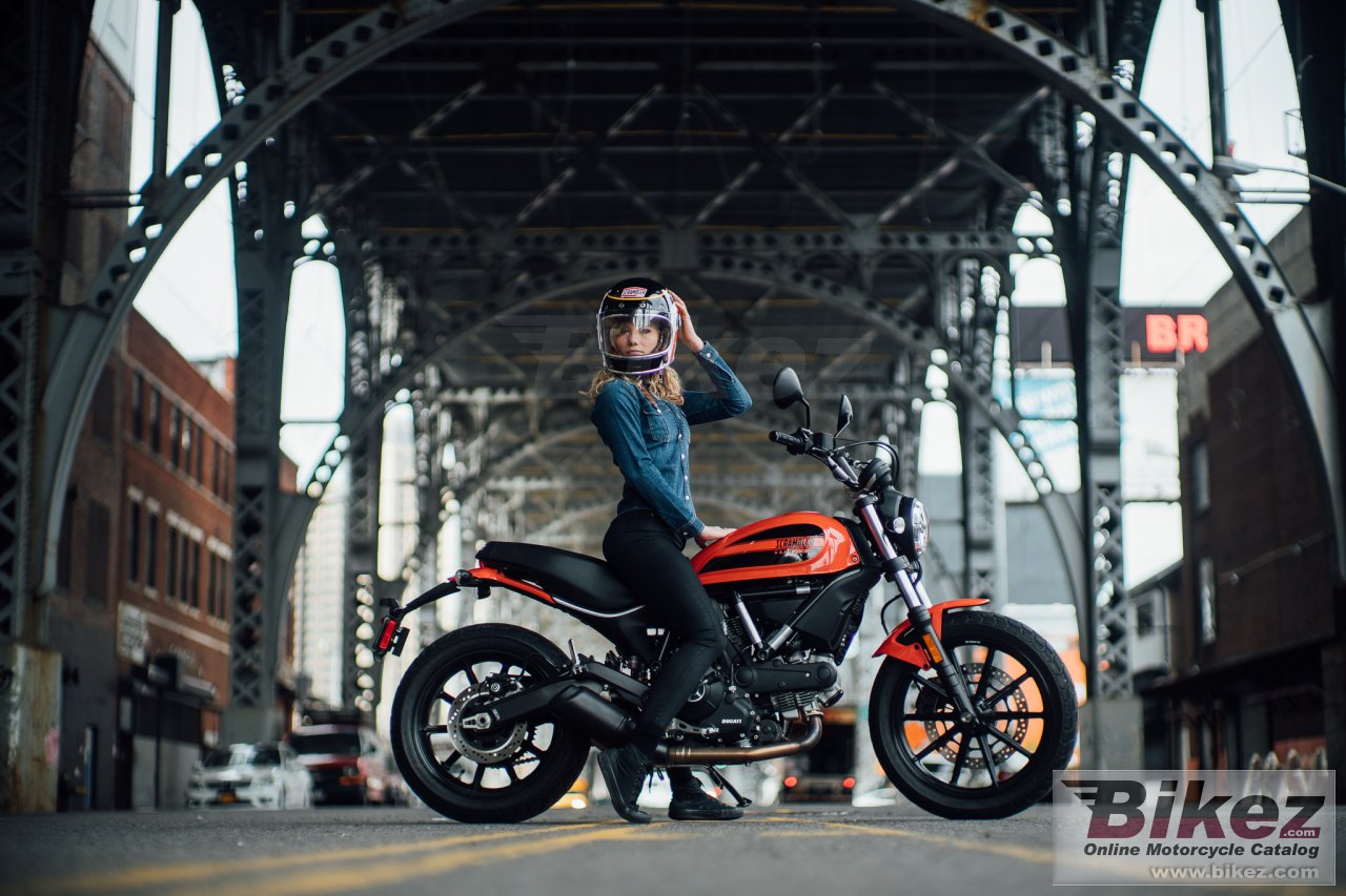 Ducati Scrambler Sixty2