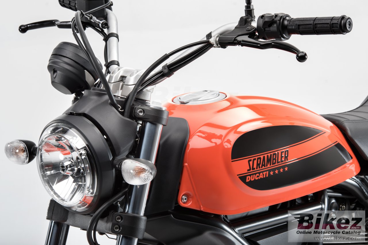 Ducati Scrambler Sixty2