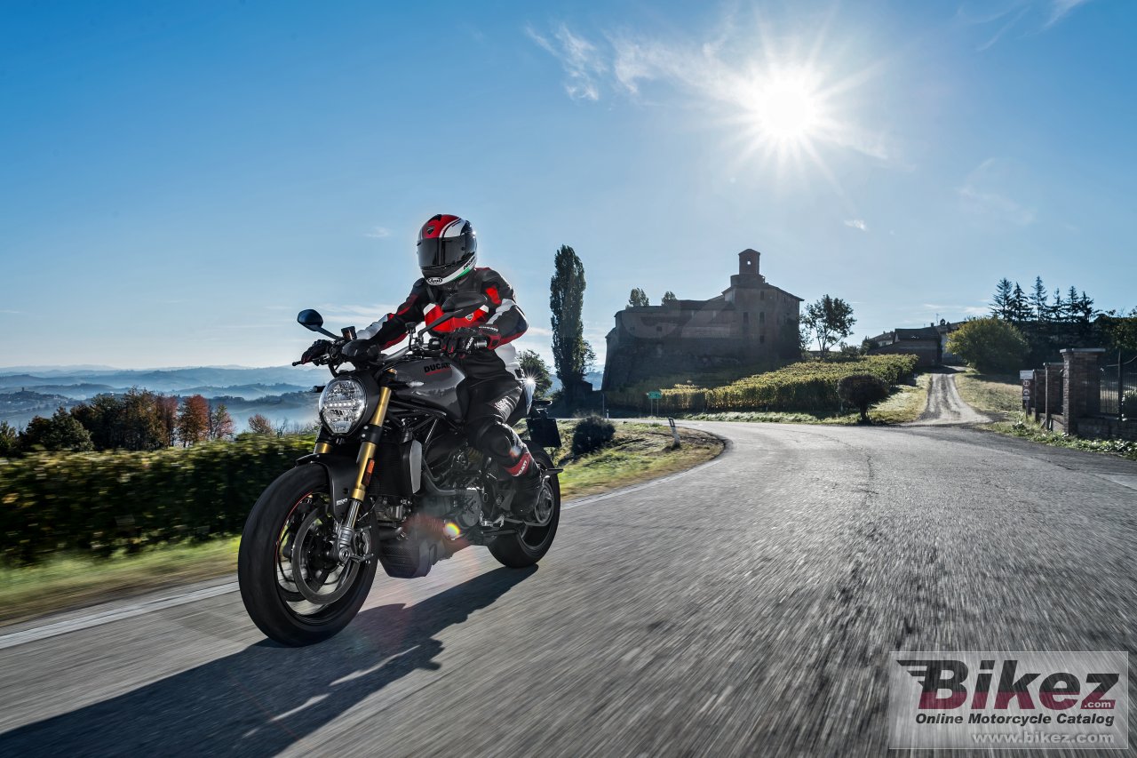 Ducati Monster 1200 S