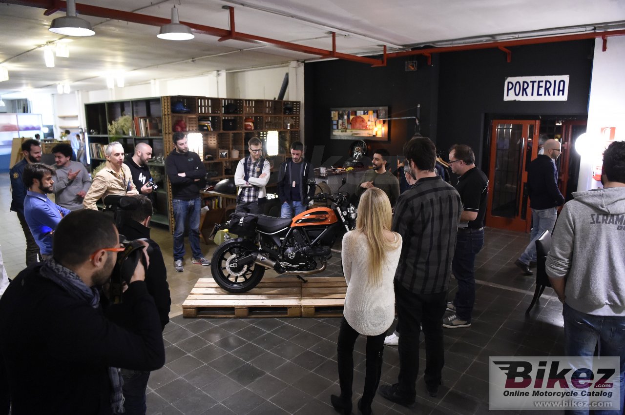 Ducati Scrambler Sixty2