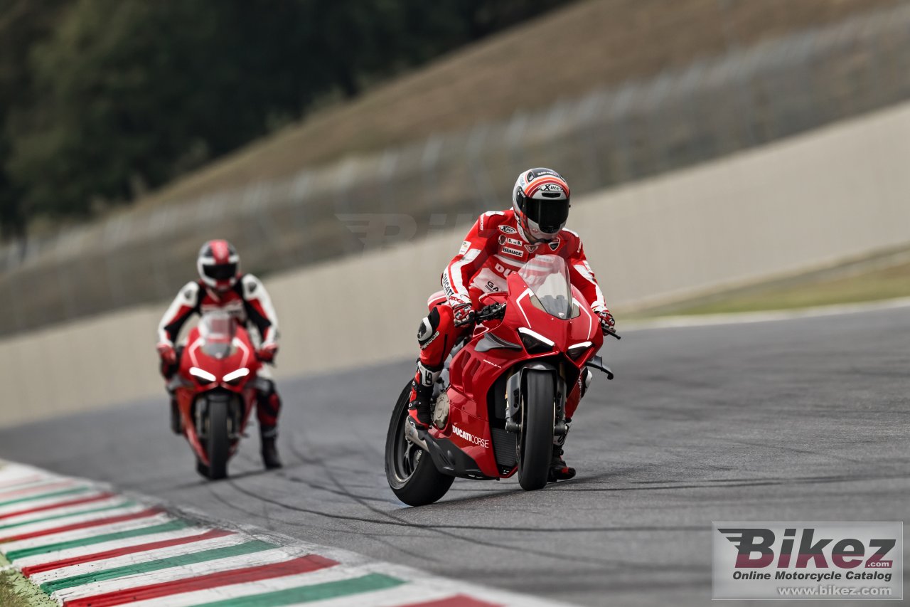 Ducati Panigale V4 R