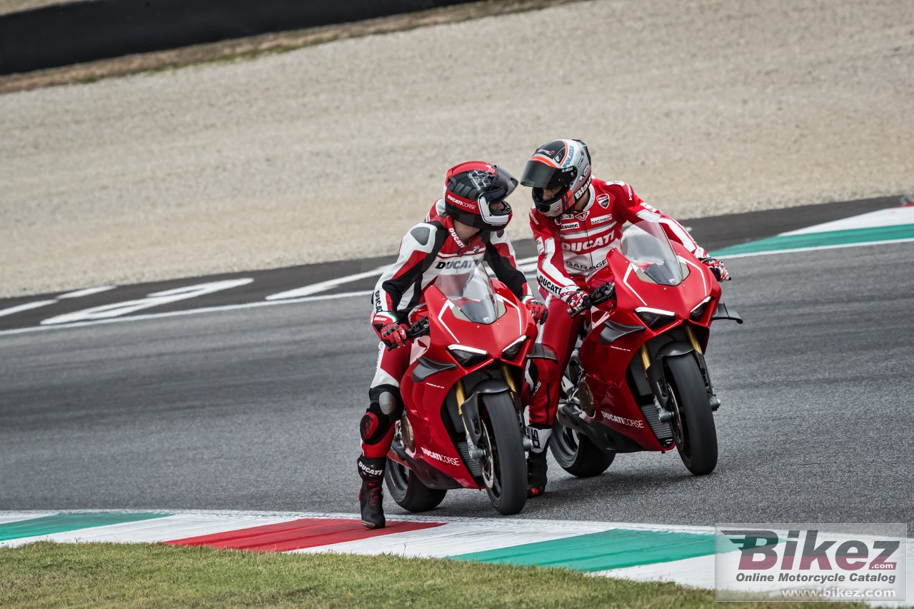 Ducati Panigale V4 R