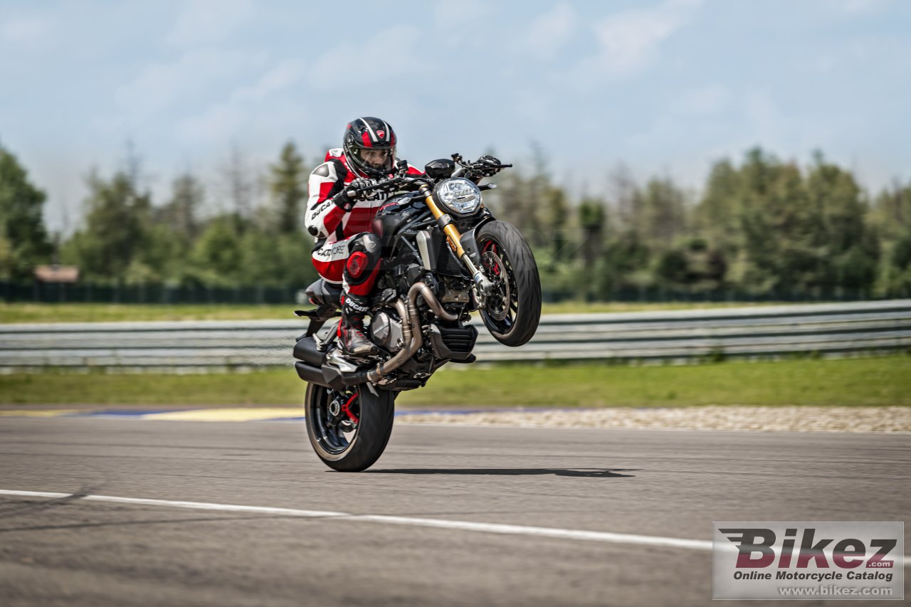 Ducati Monster 1200 S