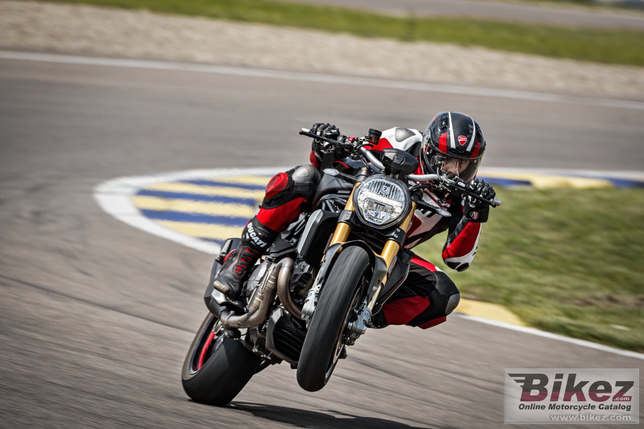 Ducati Monster 1200 S