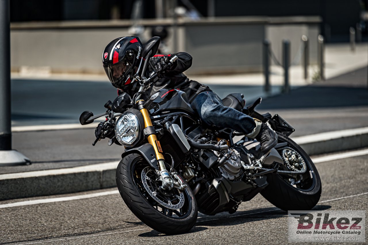 Ducati Monster 1200 S