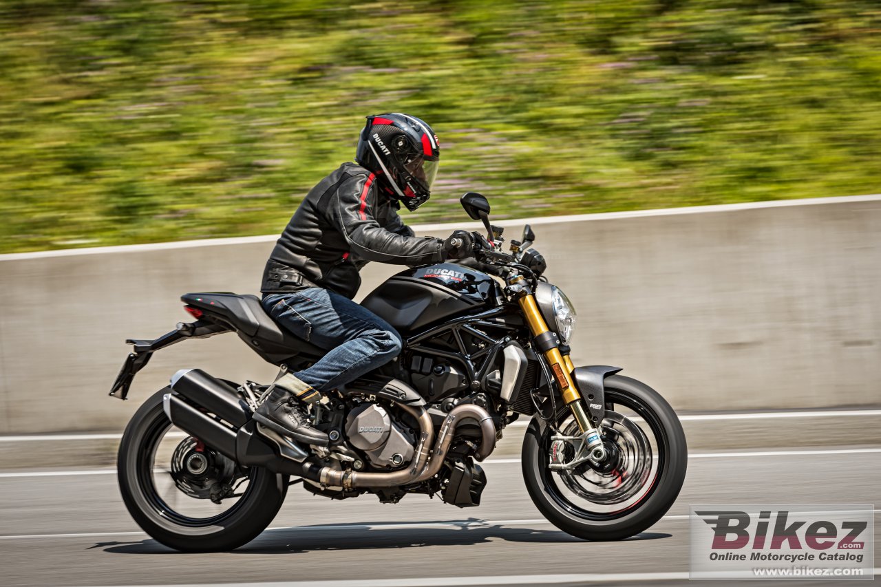 Ducati Monster 1200 S