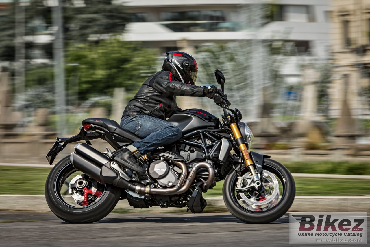 Ducati Monster 1200 S