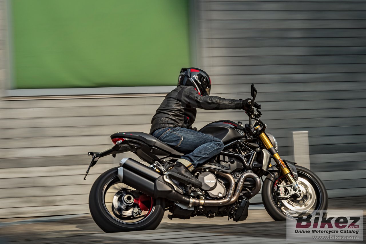 Ducati Monster 1200 S