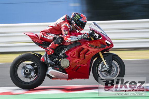 2022 Ducati Panigale V4 S