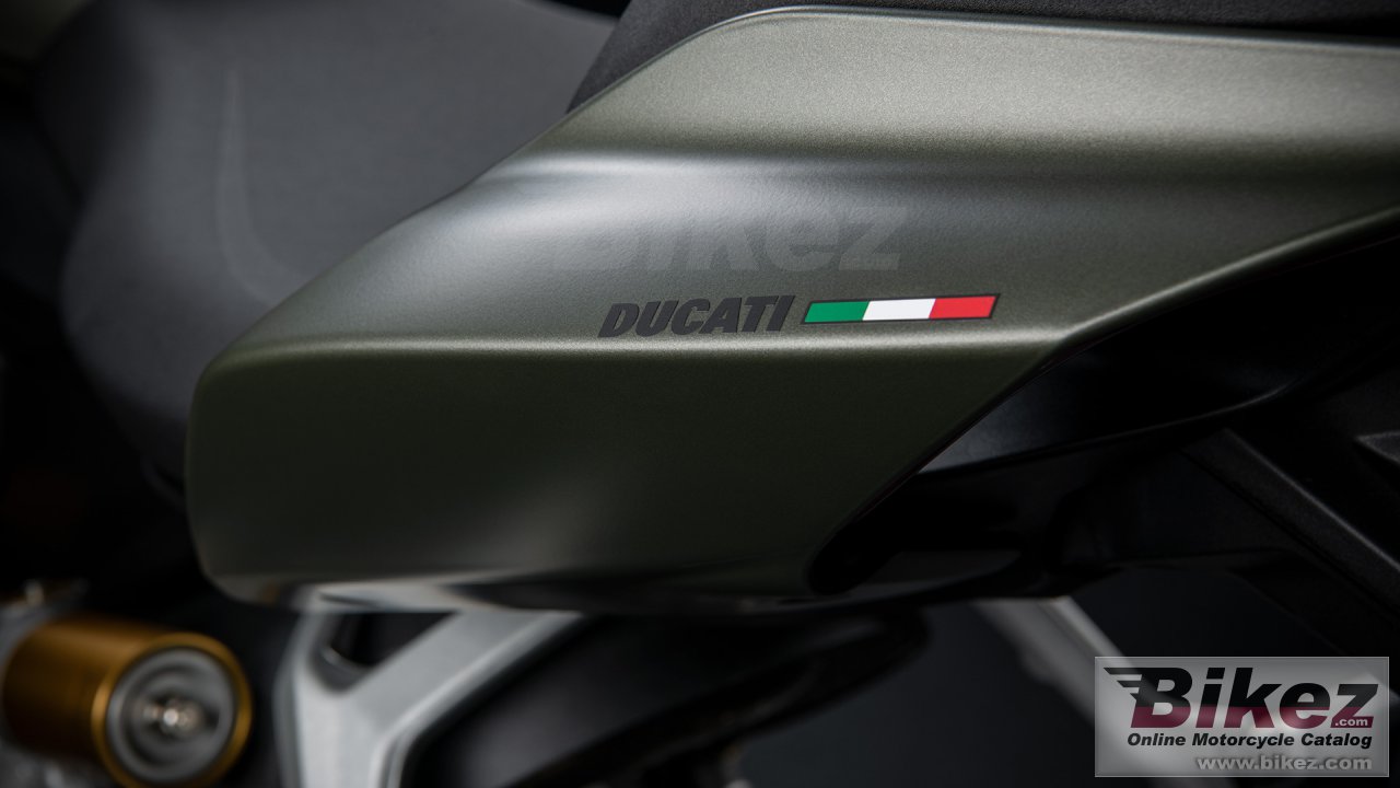 Ducati Streetfighter V2