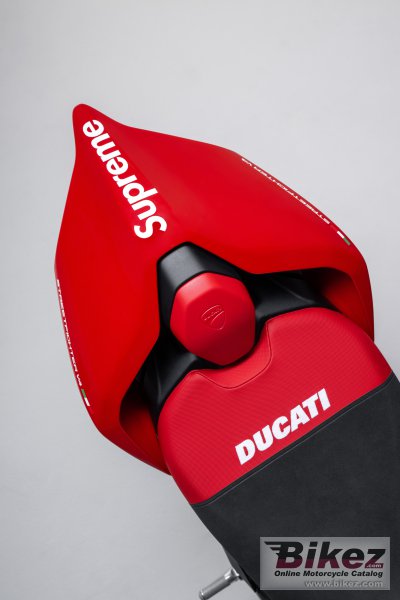 2024 Ducati Streetfighter V4 Supreme