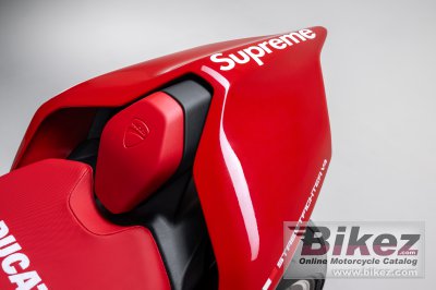 2024 Ducati Streetfighter V4 Supreme