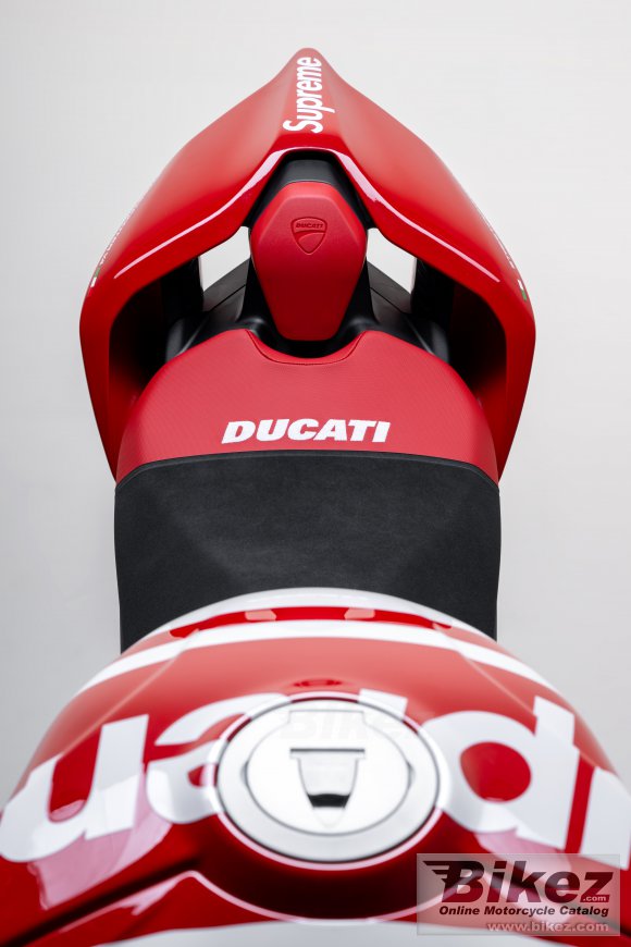 2024 Ducati Streetfighter V4 Supreme