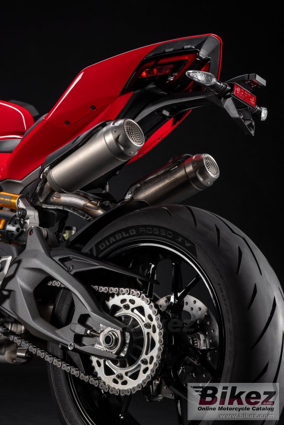 2025 Ducati Streetfighter V2