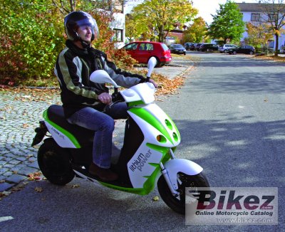 2010 E-max 120L