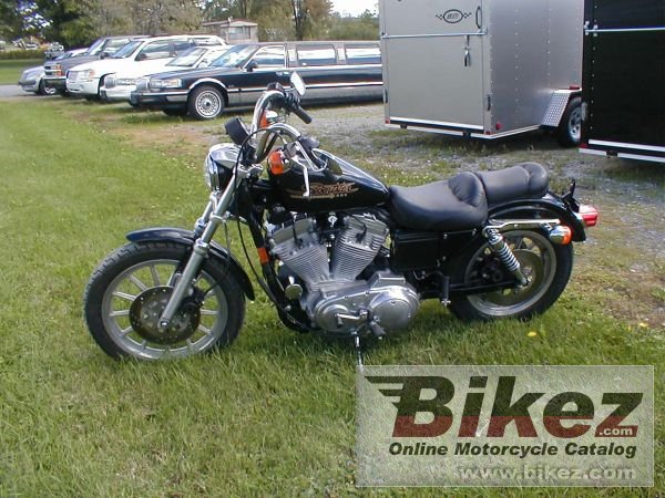 Harley-Davidson XLH Sportster 883 Hugger