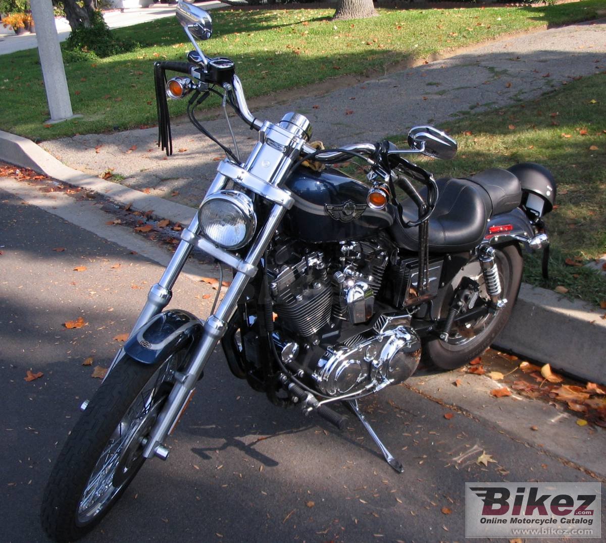 Harley-Davidson XL 1200C Sportster 1200 Custom