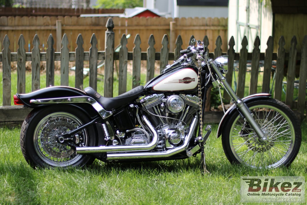 Harley-Davidson FXST Softail Standard