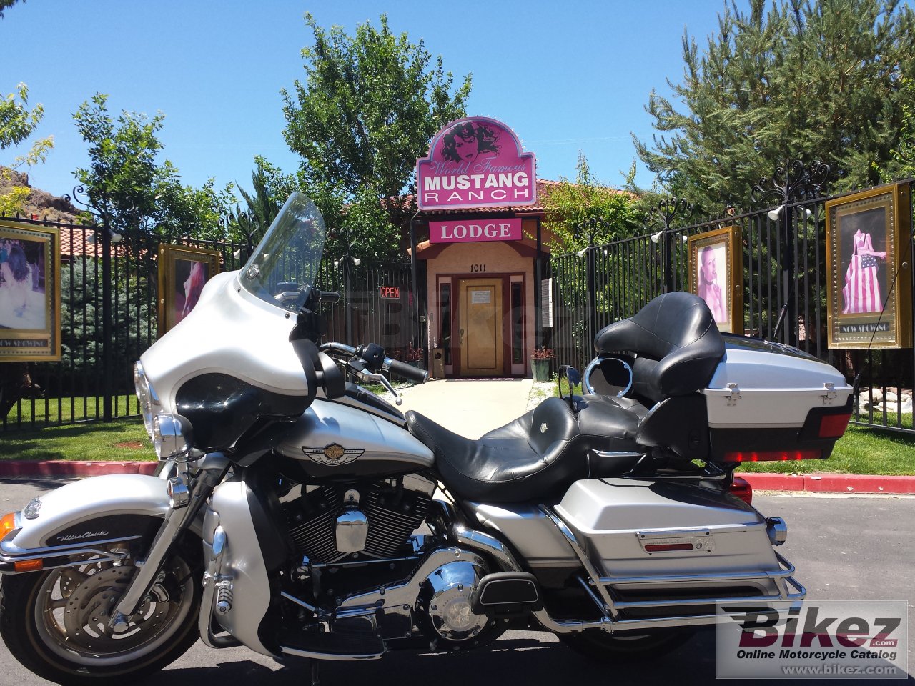 Harley-Davidson FLHTCUI Ultra Classic Electra Glide