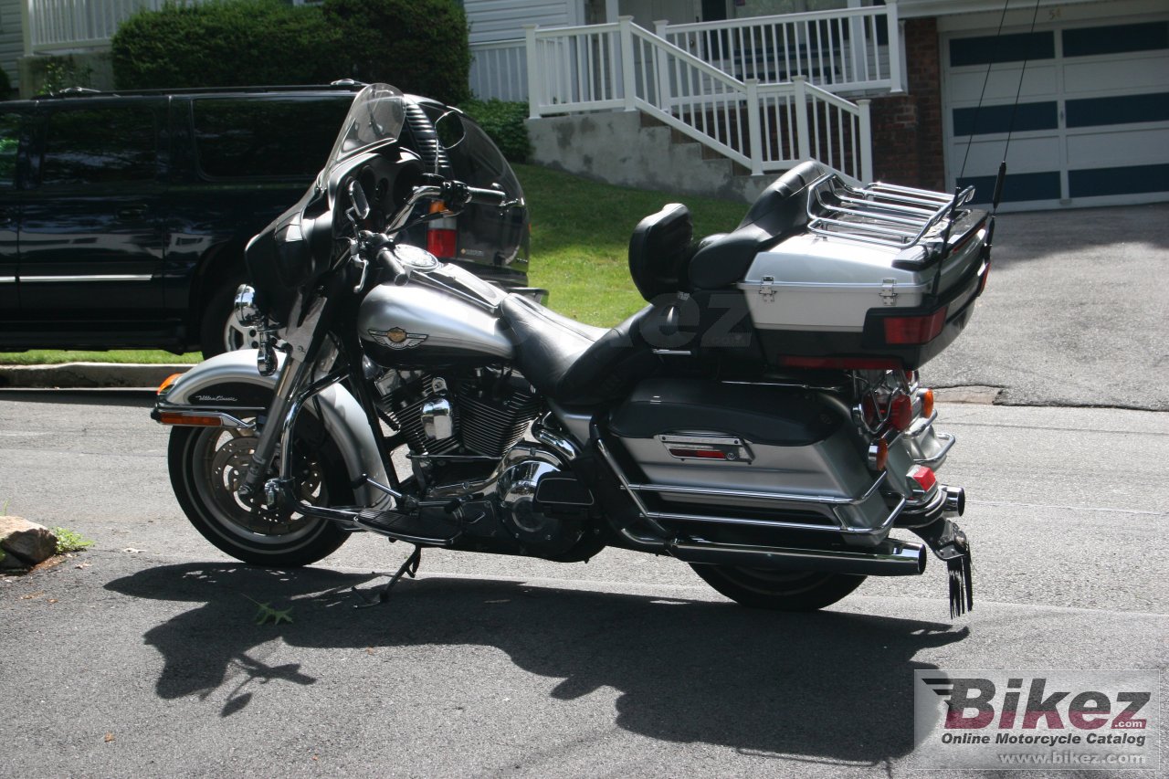 Harley-Davidson FLHTCUI Ultra Classic Electra Glide