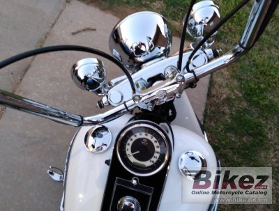 2005 Harley-Davidson FLSTNI Softail Deluxe