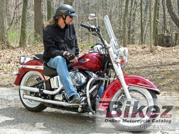 Harley-Davidson FLSTNI Softail Deluxe