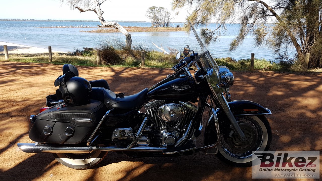 Harley-Davidson FLHRCI Road King Classic