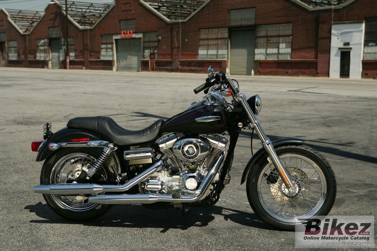 Harley-Davidson FXDC Dyna Super Glide Custom