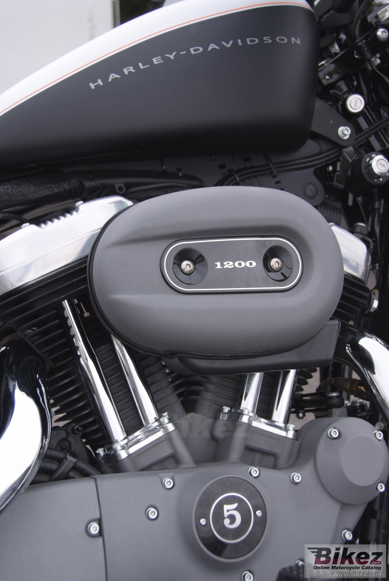 Harley-Davidson XL1200N Sportster 1200 Nightster