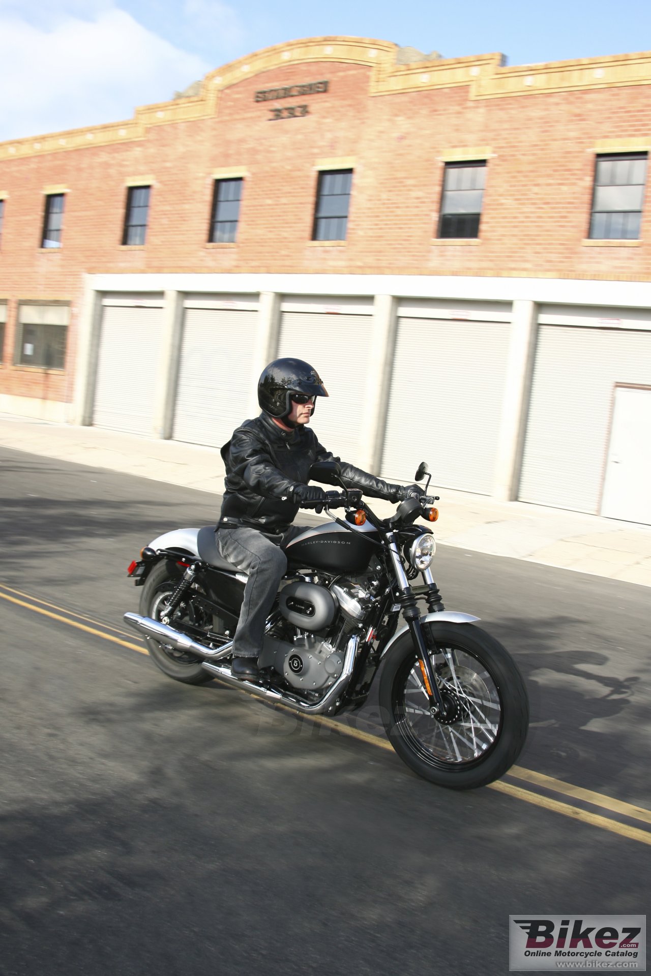 Harley-Davidson XL1200N Sportster 1200 Nightster