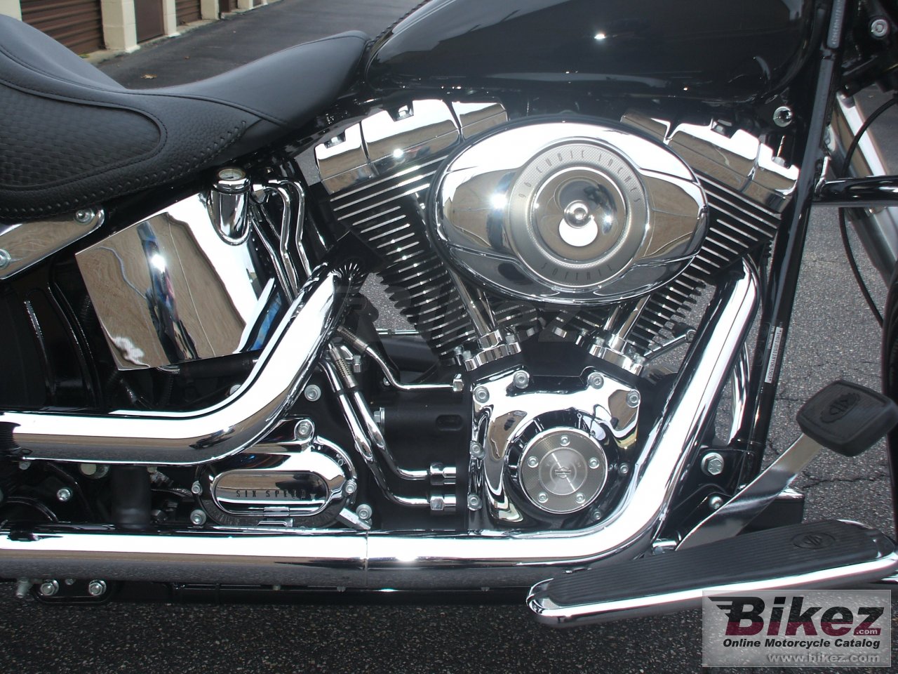 Harley-Davidson FLSTN Softail Deluxe