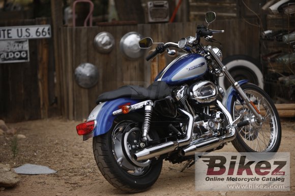 2010 Harley-Davidson XL 1200C Sportster 1200 Custom