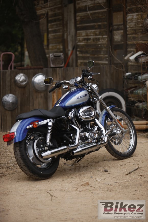 2010 Harley-Davidson XL 1200C Sportster 1200 Custom