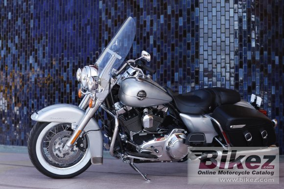 2010 Harley-Davidson FLHRC Road King Classic