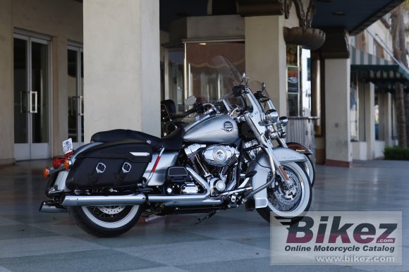 2010 Harley-Davidson FLHRC Road King Classic