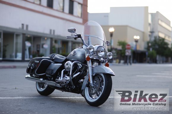 2010 Harley-Davidson FLHRC Road King Classic