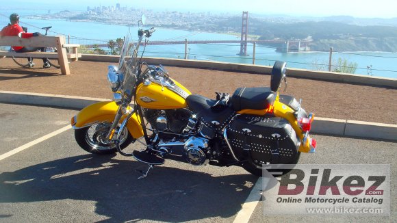 2011 Harley-Davidson FLSTC Heritage Softail Classic