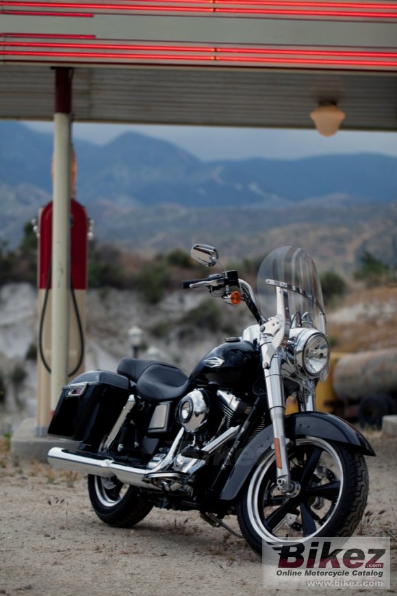 2012 Harley-Davidson FLD Dyna Switchback