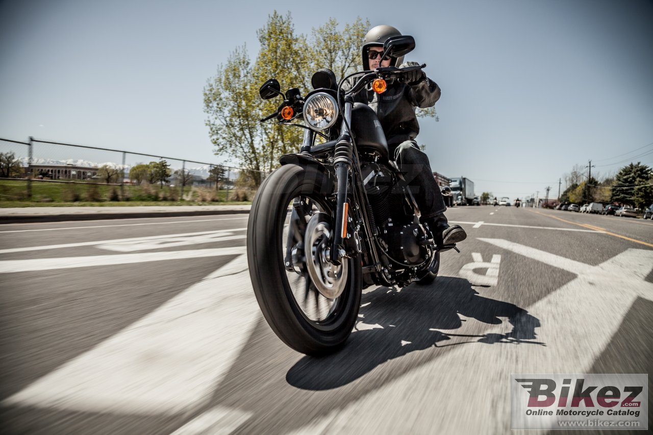 Harley-Davidson Sportster Iron 883