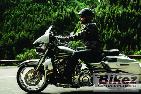 2015 Harley-Davidson CVO Street Glide