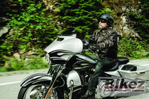 2015 Harley-Davidson CVO Street Glide