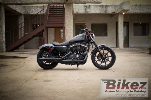 2016 Harley-Davidson Sportster Iron 883