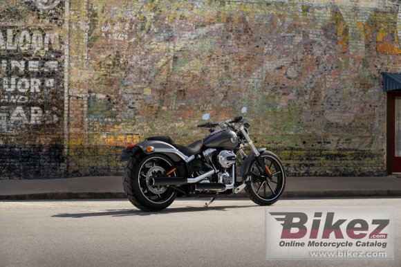 2016 Harley-Davidson Softail Breakout