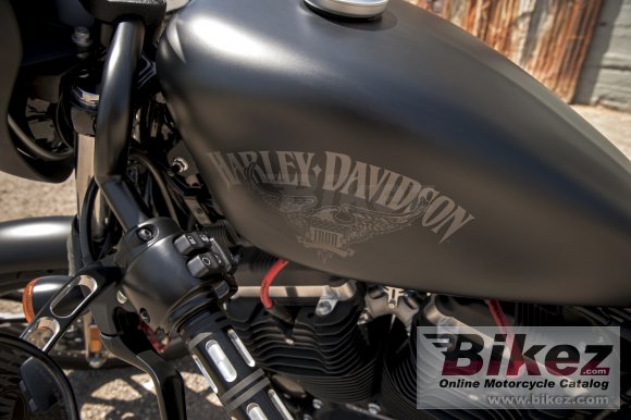 2017 Harley-Davidson Sportster Iron 883