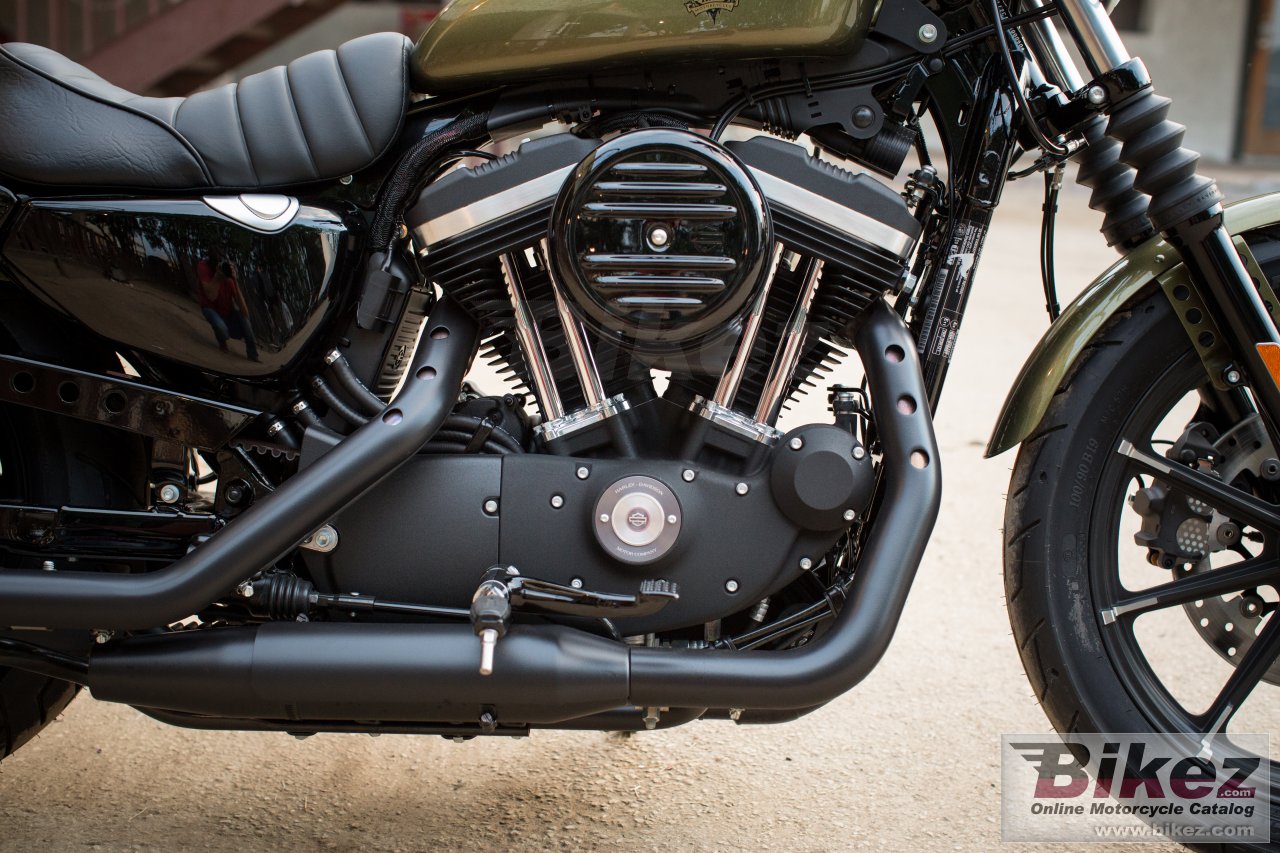 Harley-Davidson Sportster Iron 883