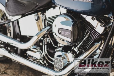 2017 Harley-Davidson Softail Deluxe