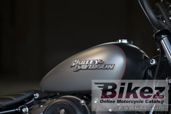 Harley-Davidson Softail Street Bob