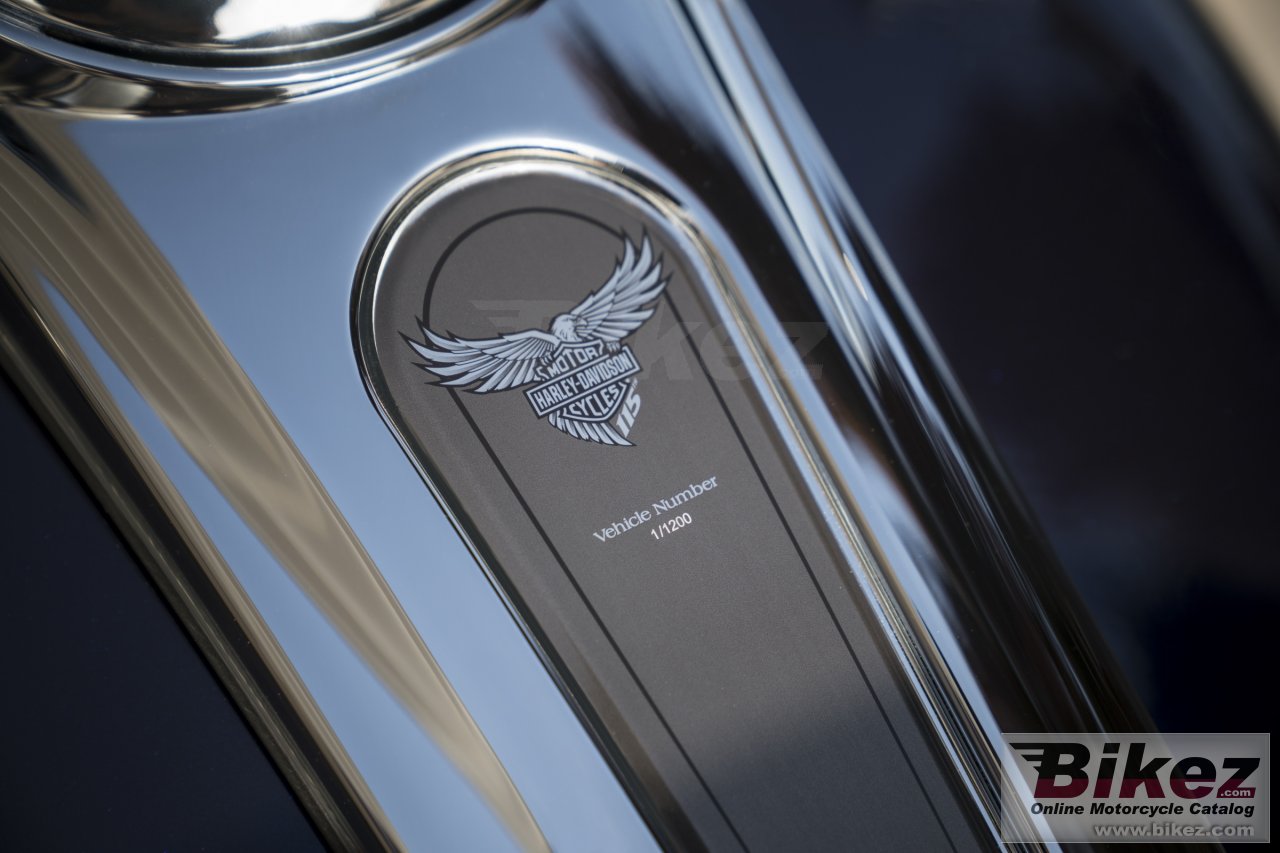 Harley-Davidson 115th Anniversary CVO Limited