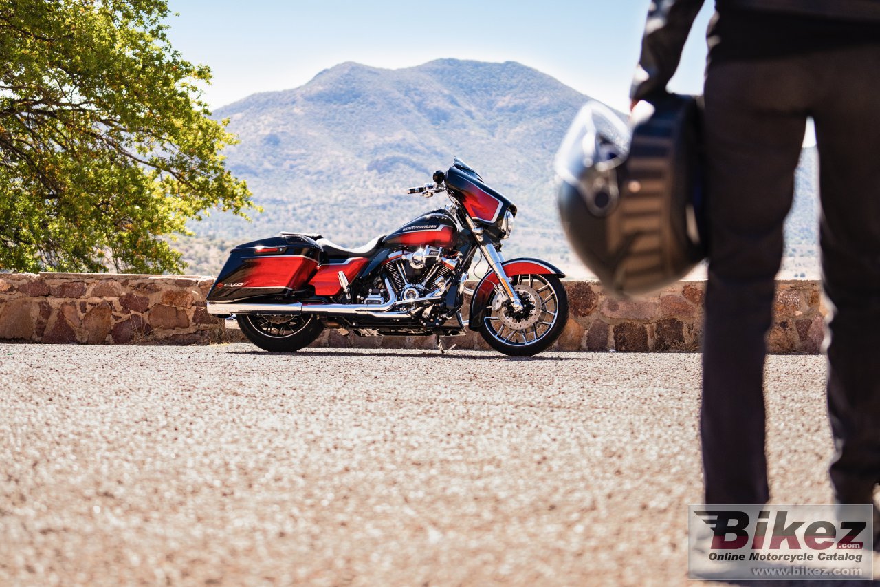 Harley-Davidson CVO Street Glide