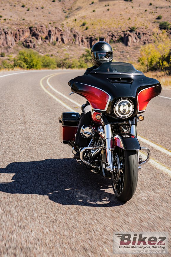 2021 Harley-Davidson CVO Street Glide